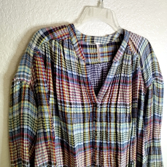 Free People Come On Over Plaid Pleated Oversized Button Up Top Blouse Sz M - Picture 3 of 10